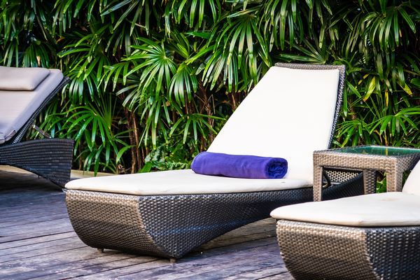 Confection de mobilier de piscine, Propriano, WATTOU